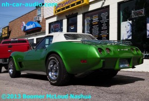 Chevrolette Custom Installation Green 1975 Corvette