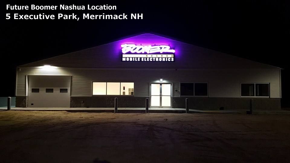 LighteNew Boomer Nashua Signs are UP!d-Boomer-Nashua-Sign-at-New-Store